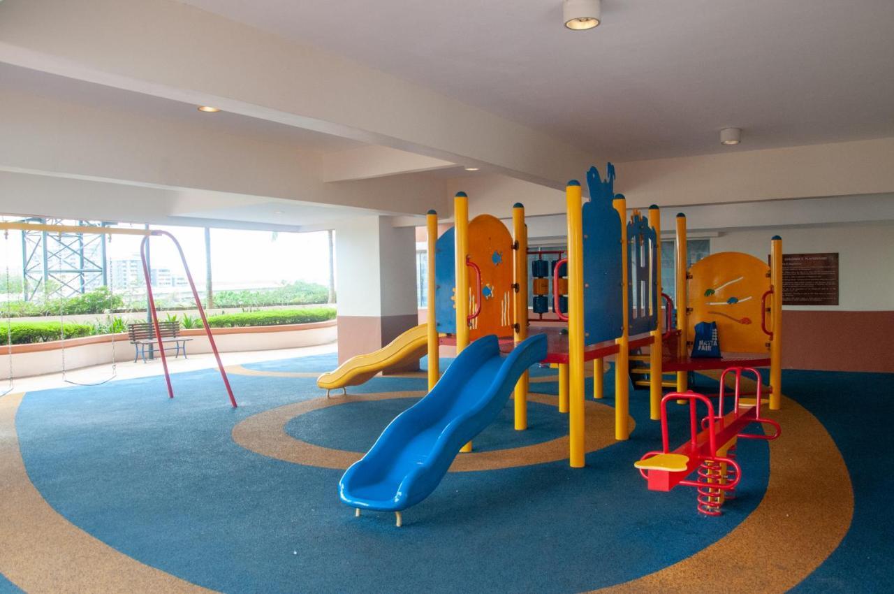 Five H Family Service Apartment Seri Kembangan Luaran gambar